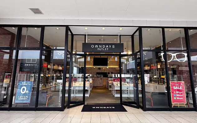 OWNDAYS レイクタウンアウトレット店の外観