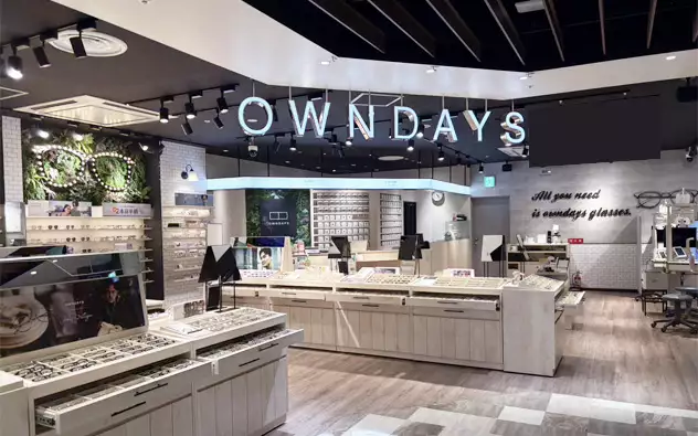 OWNDAYS コースカ ベイサイド ストアーズ店の写真(神奈川県横須賀市)